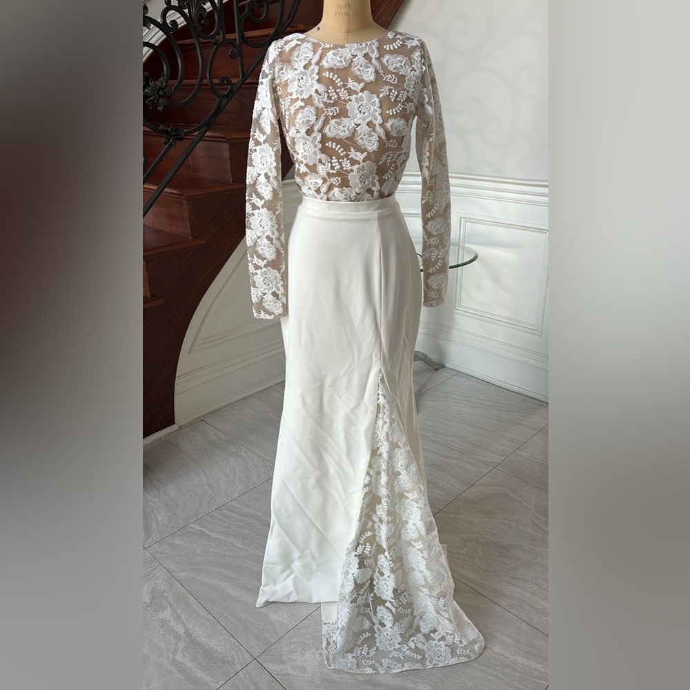 Wedding gown with lace in off white NWOT